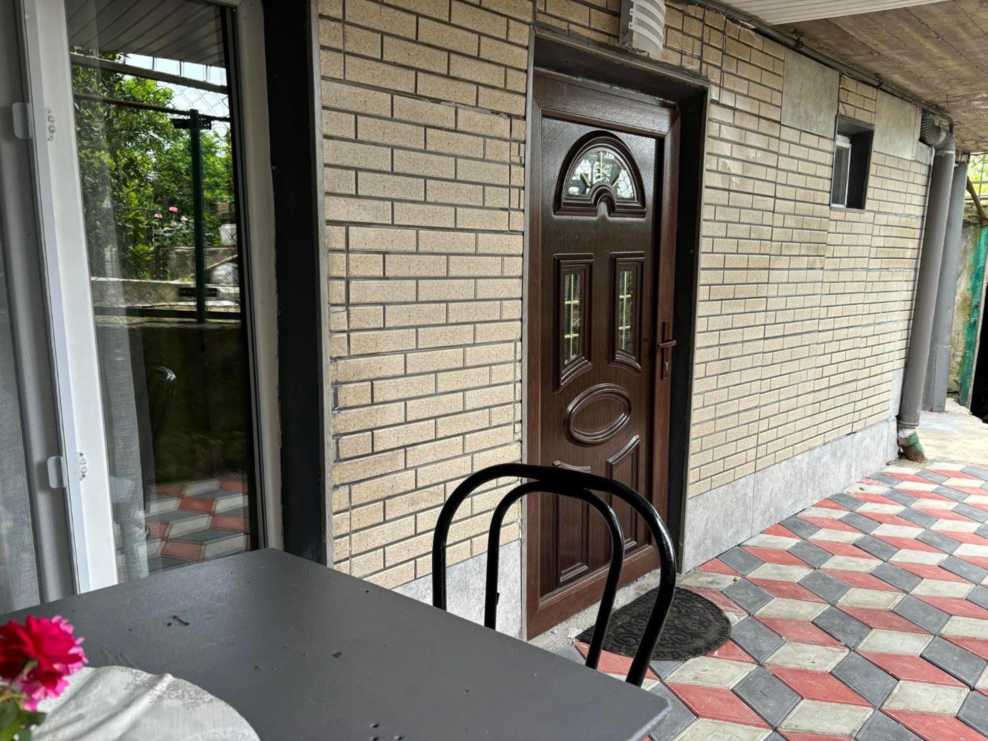 Guest House Happy House Kutaisi Exterior foto