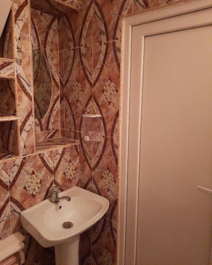 Guest House Happy House Kutaisi Exterior foto